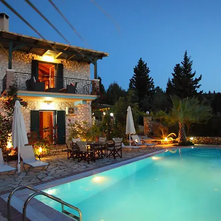 Goudis Luxury Lefkada Sea View & Private Pools אתר נופש *