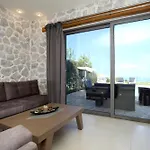 Resort Goudis Luxury Lefkada Sea View & Private Pools Tsoukaladhes