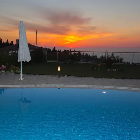 Goudis Luxury Lefkada Sea View & Private Pools * Tsoukaladhes