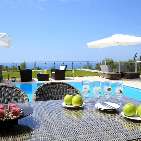 Resort Goudis Luxury Lefkada Sea View & Private Pools Tsoukaladhes