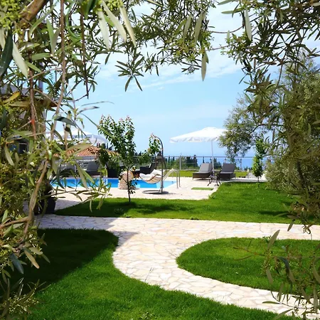 Resort Goudis Luxury Lefkada Sea View & Private Pools Tsoukaladhes