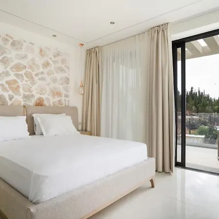 Здравен курорт Goudis Luxury Lefkada Sea View & Private Pools *