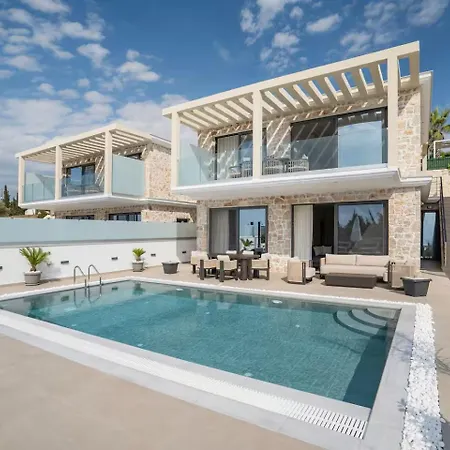 Здравен курорт Goudis Luxury Lefkada Sea View & Private Pools