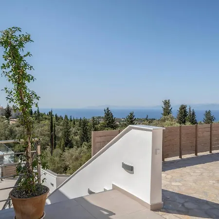 Resort Goudis Luxury Lefkada Sea View & Private Pools *